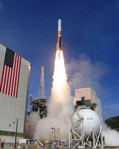Delta IV / NROL-25 launch