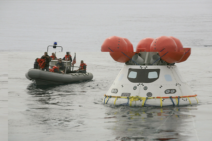 Orion spacecraft water recovery exercise